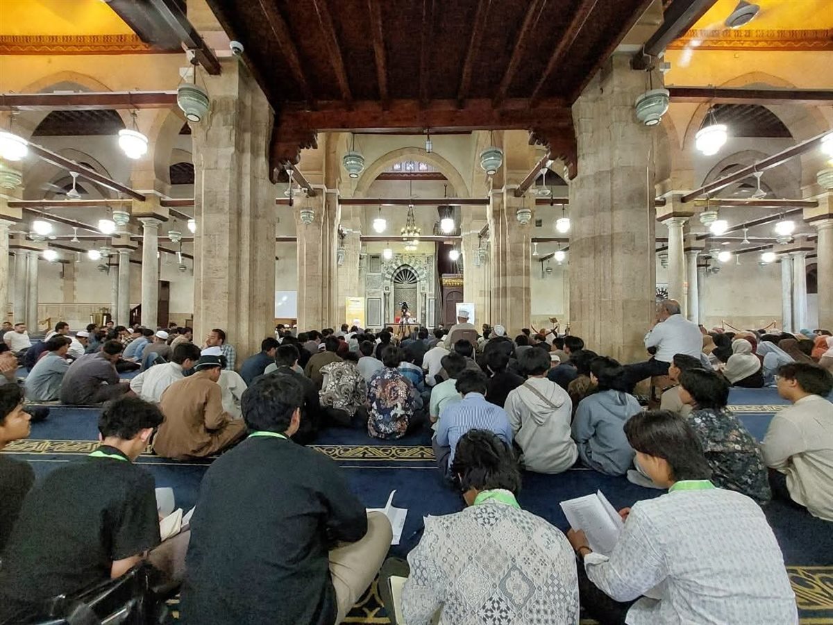 خلال محاضرة الدكتور عباس شومان