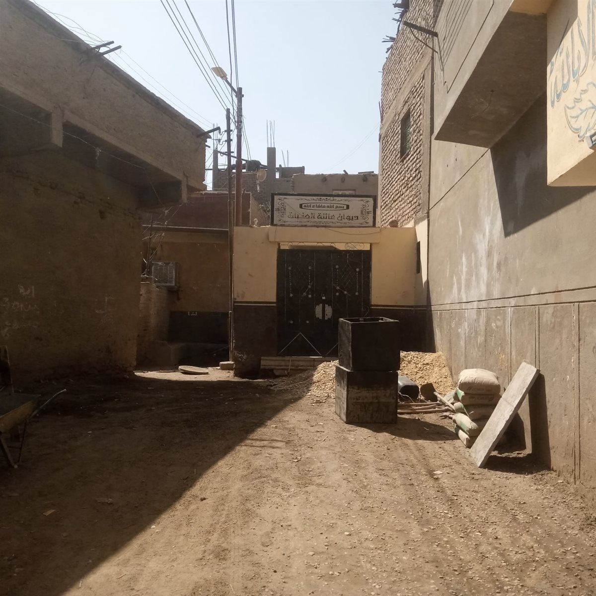 استئناف أعمال الصرف الصحي بالزينية&nbsp;