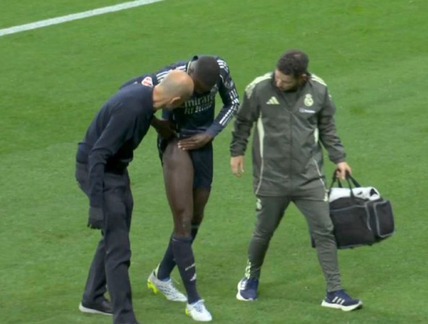 ميندي يتعرض لـ إصابة في مباراة ريال مدريد وإسبانيول في الليجا