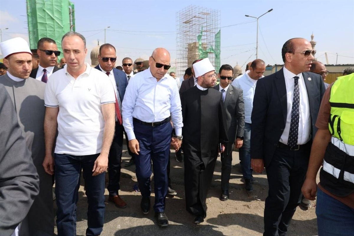 وزير الأوقاف ومحافظ القاهرة يتابعان أعمال الترميم لعددٍ من المساجد&nbsp;