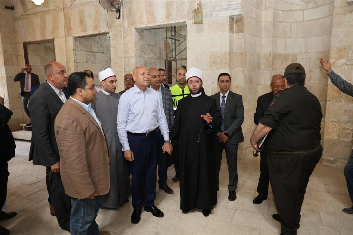 وزير الأوقاف ومحافظ القاهرة يتابعان أعمال الترميم لعددٍ من المساجد&nbsp;