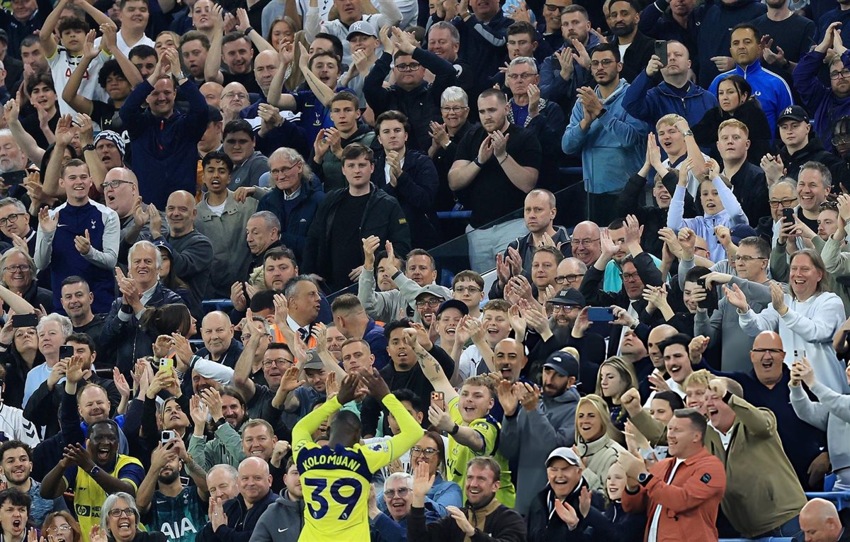 توتنهام هوتسبير يفوز على أستون فيلا في الدوري الإنجليزي الممتاز 2025 - 2026 