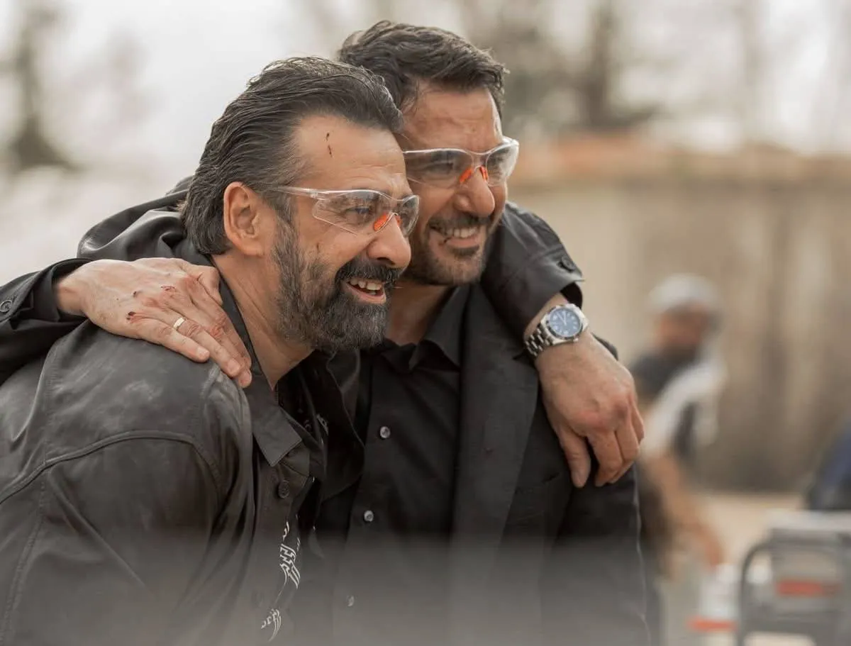 <strong>فيلم 7Dogs</strong>