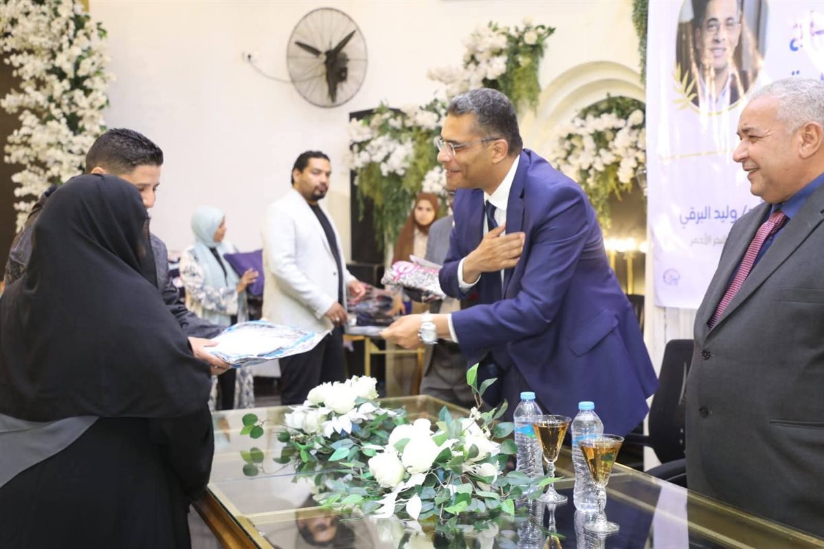 محافظ البحر الاحمر يودع بعثة الحج 