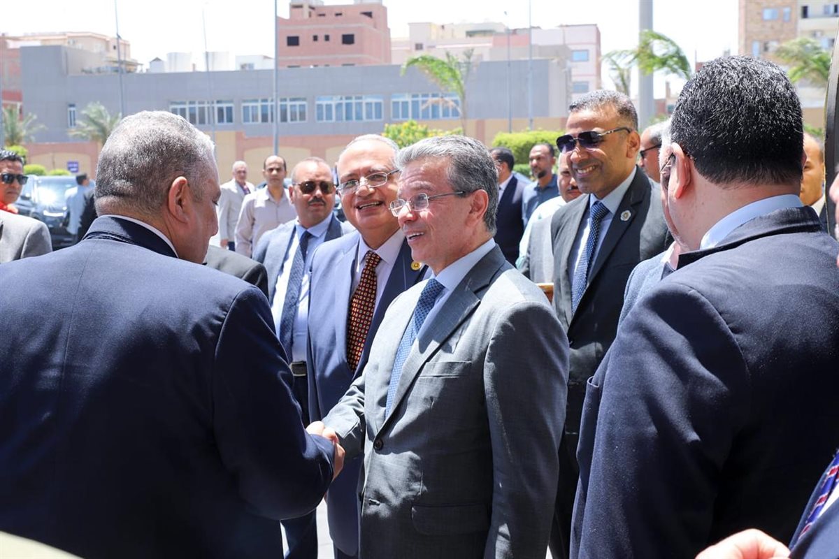 جولة ميدانية بميناء سفاجا بالغردقة