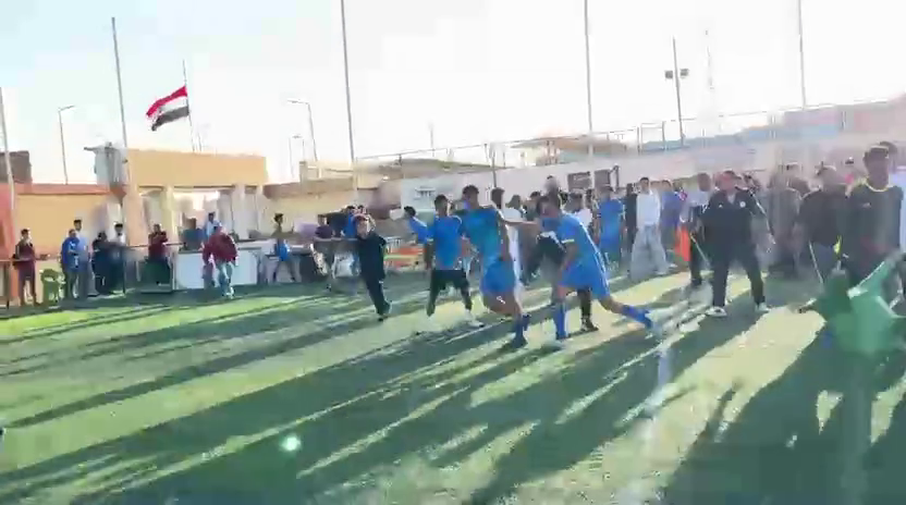 خناقة شوارع في مباراة بين فريقي المدينة المنورة والتجمع ببطولة الجمهورية مواليد 2009