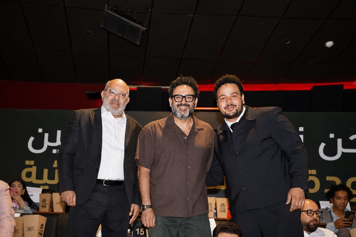 أكرم حسني ومصطفى غريب في العرض الخاص لفيلم الكلام على إيه