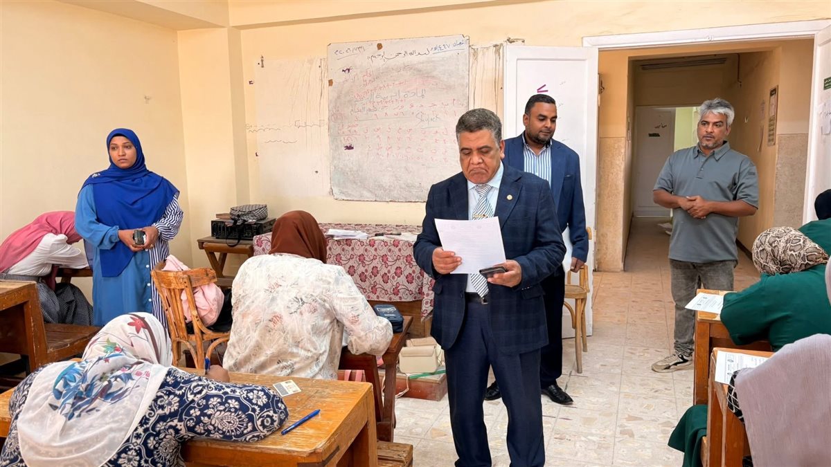 جولة تفقدية لجان اختبارات التخلف لكلية البنات الأزهرية&nbsp;