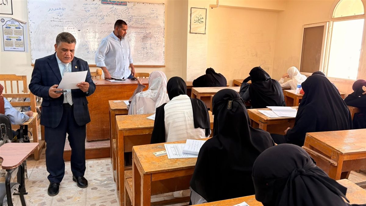 جولة تفقدية لجان اختبارات التخلف لكلية البنات الأزهرية&nbsp;