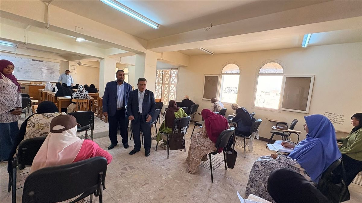 جولة تفقدية لجان اختبارات التخلف لكلية البنات الأزهرية&nbsp;