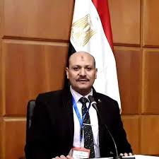 الدكتور زكريا فؤاد- استاذ بالمركز القومي للبحوث ونائب رئيس المؤتمر والمسابقة ورئيس اللجنة العلمية