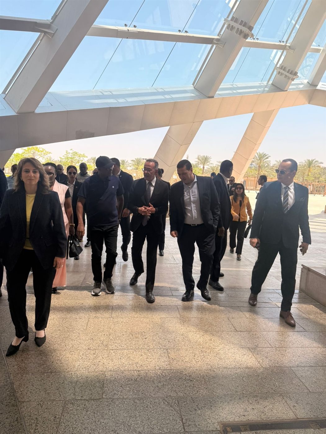 رئيس وزراء بوروندي وحرمه يزوران المتحف المصري الكبير&nbsp;