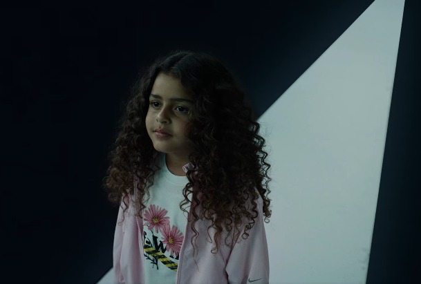 ابنة محمد حماقي مفاجأة ألبومه الجديد 