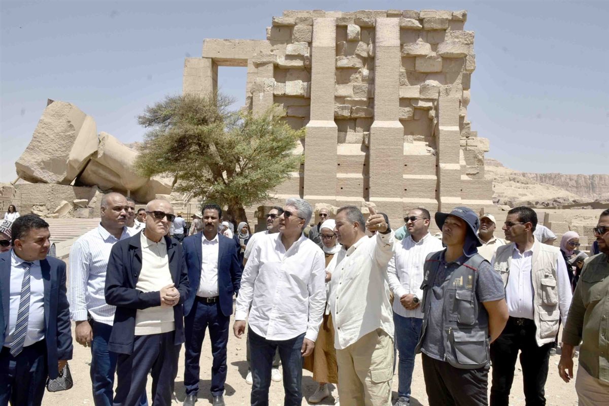 وزير السياحة يتفقد معبد الرامسيوم&nbsp;