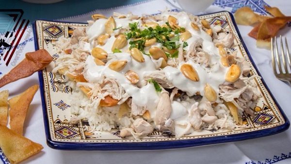 طريقة عمل الفتة بالفراخ