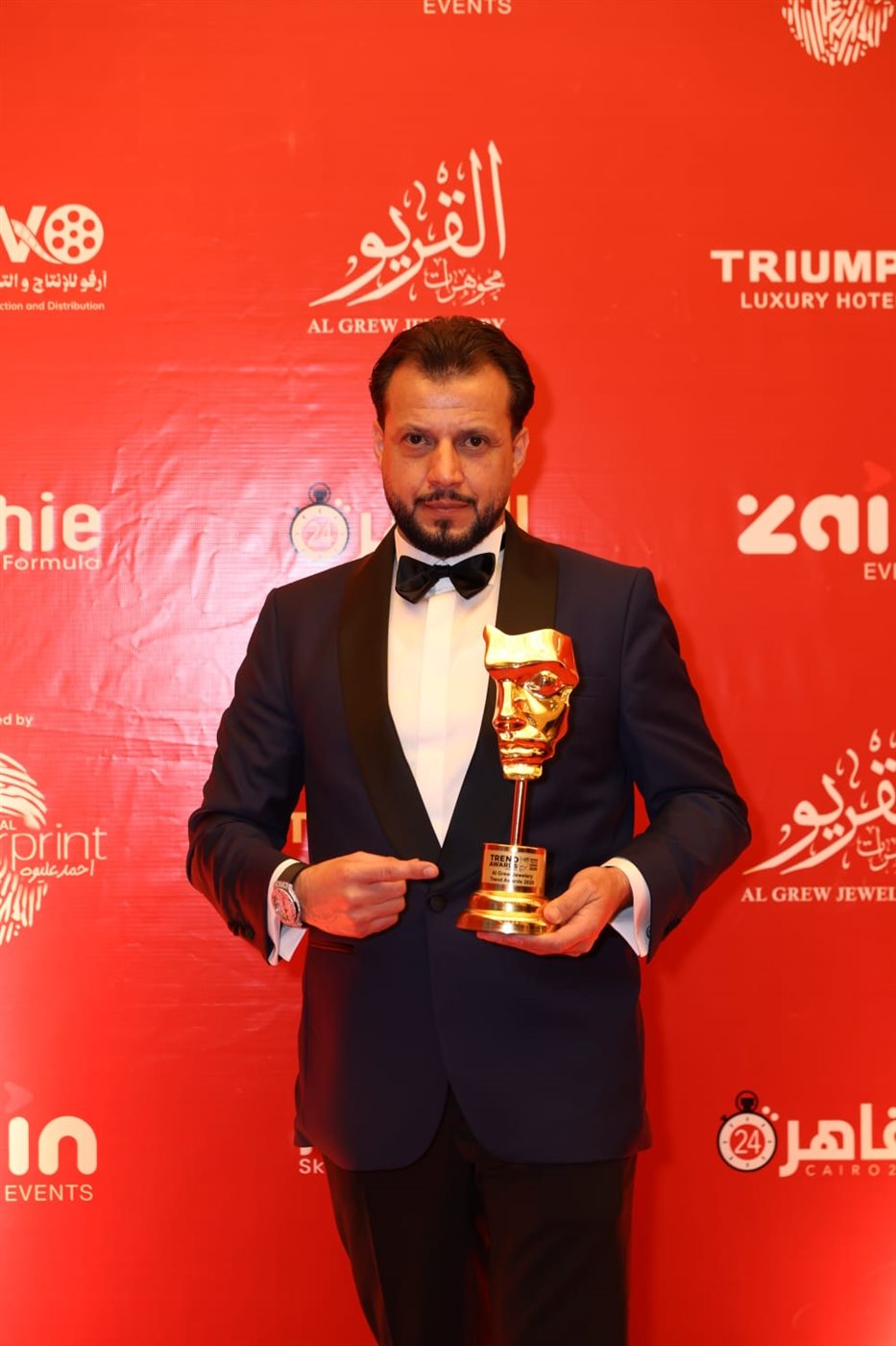 مصمم المجوهرات محمد القريو يواصل تألقه ويحصد جائزة 