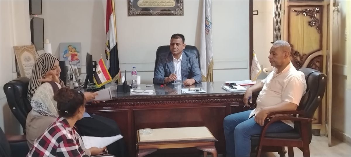 لقاء رئيس مركز أرمنت بالمواطنين&nbsp;