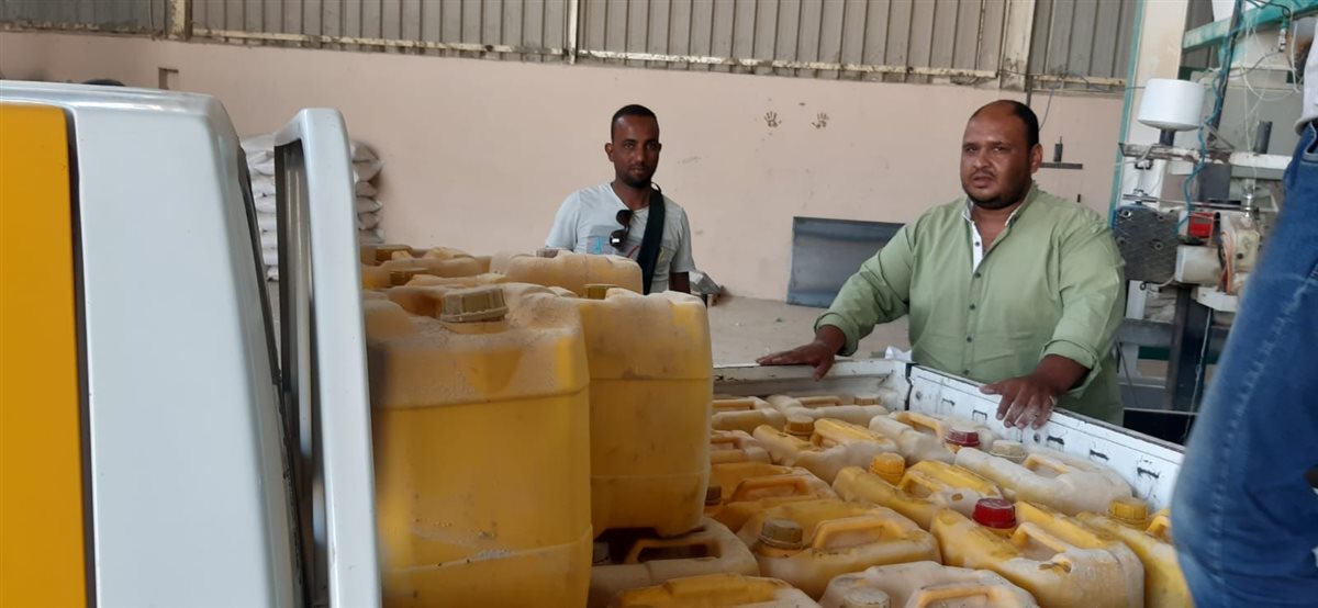 ضبط زيوت طعام منتهية الصلاحية بالأقصر