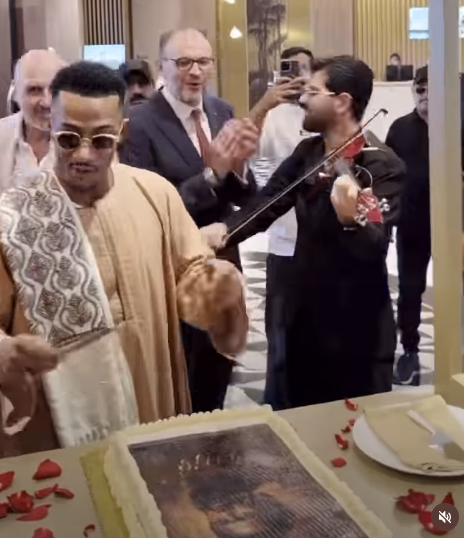 لقطات من احتفال أهل العراق بعيد ميلاد الفنان محمد رمضان