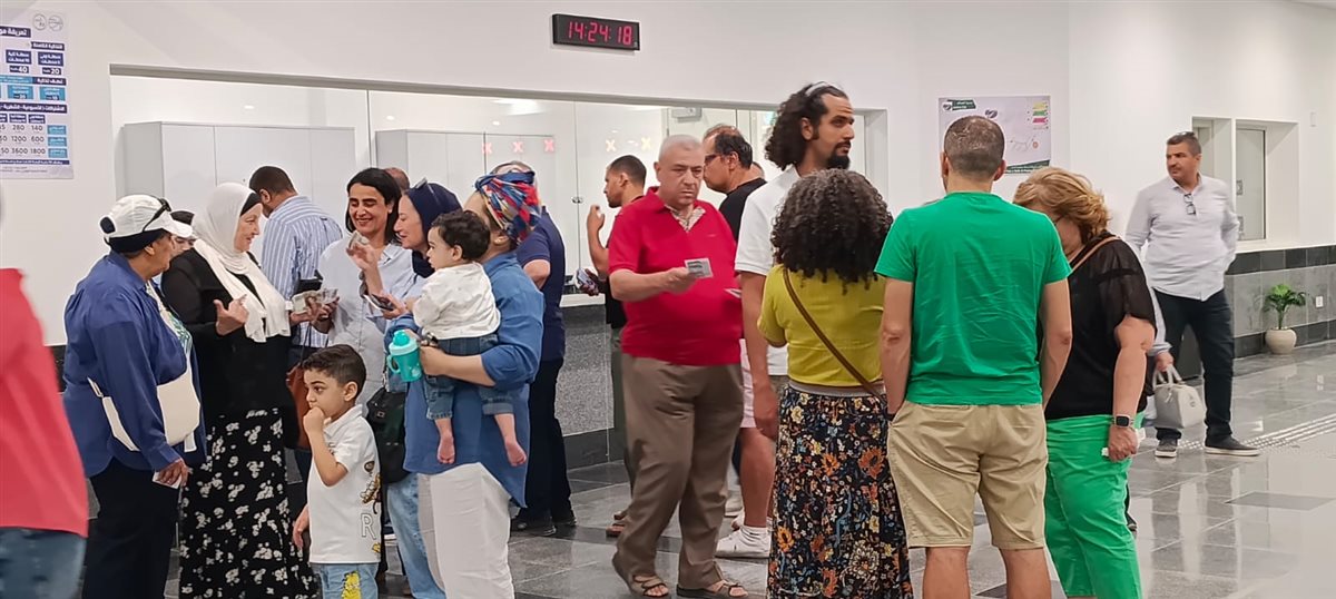 إقبال كبير من المواطنين على استقلال مونوريل شرق النيل