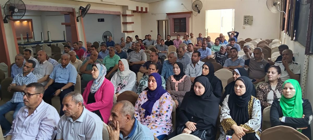 تعليم سنورس يستعد لامتحانات الإعدادية.. اجتماع موسع لرؤساء اللجان