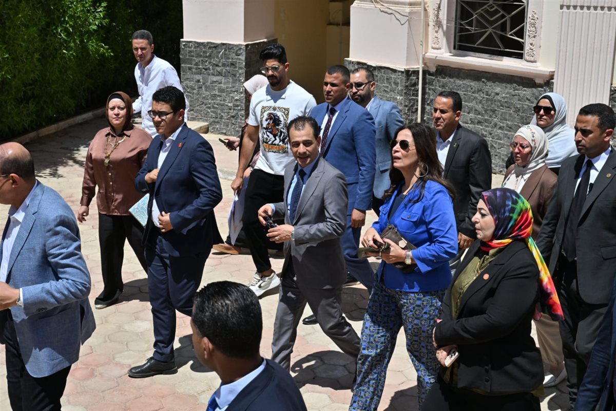 وزيرة الثقافة ومحافظ المنيا يتفقدان مشروعات تطوير مسرح قصر ثقافة المنيا وقصر ثقافة أبو قرقاص<br>&nbsp;