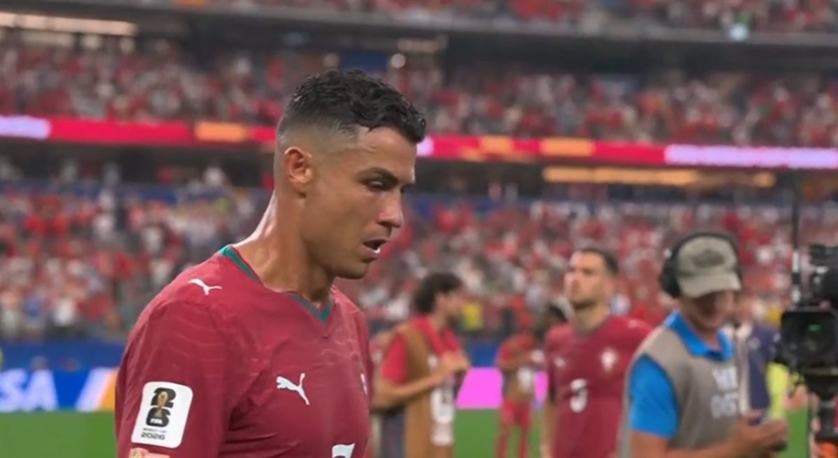 بعد ضياع حلم التتويج بكأس العالم.. بكاء كريستيانو رونالدو بعد الخروج من مونديال 2026 أمام إسبانيا في دور الـ16