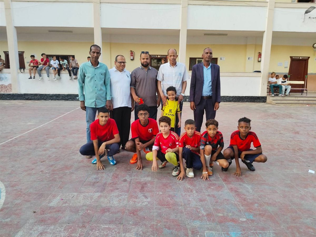 محاكاة كأس العالم في مدرسة بالأقصر