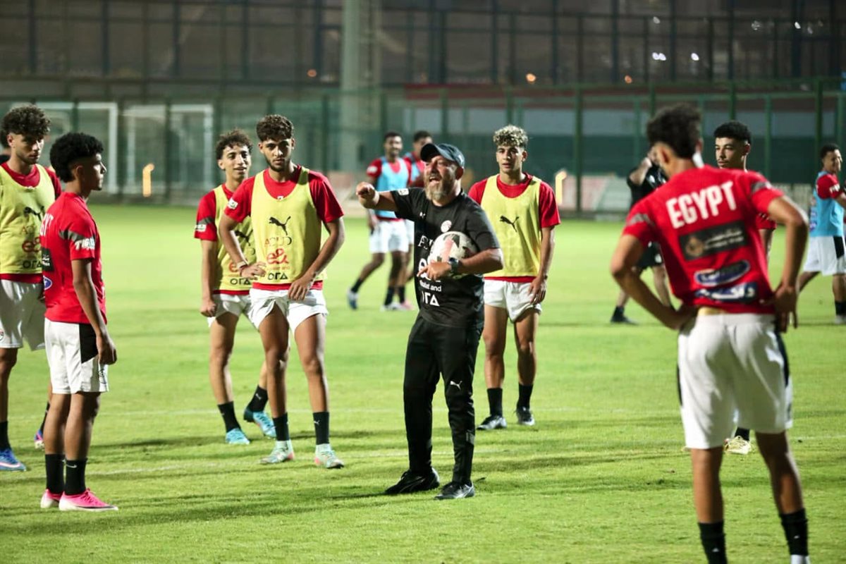 منتخب مصر للشباب يبدأ معسكره المغلق.. ويواجه الأردن وديًا