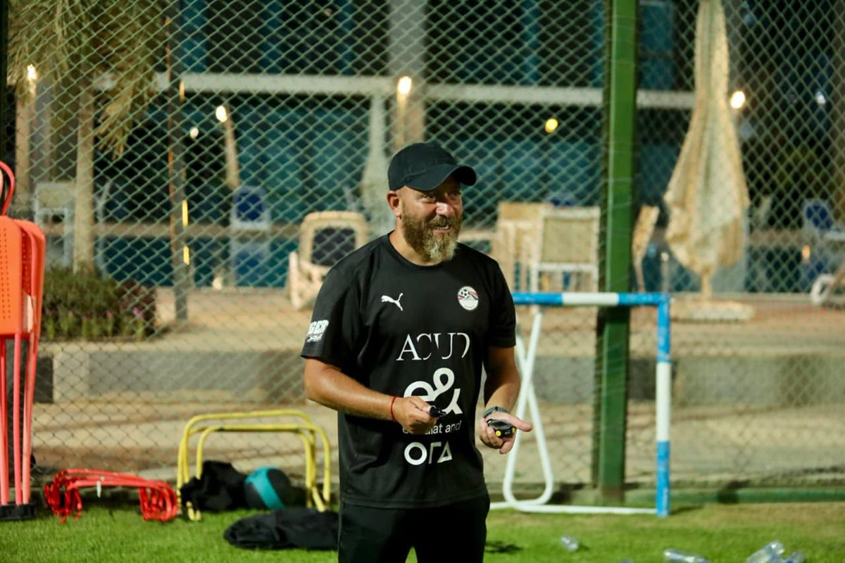 منتخب مصر للشباب يبدأ معسكره المغلق.. ويواجه الأردن وديًا