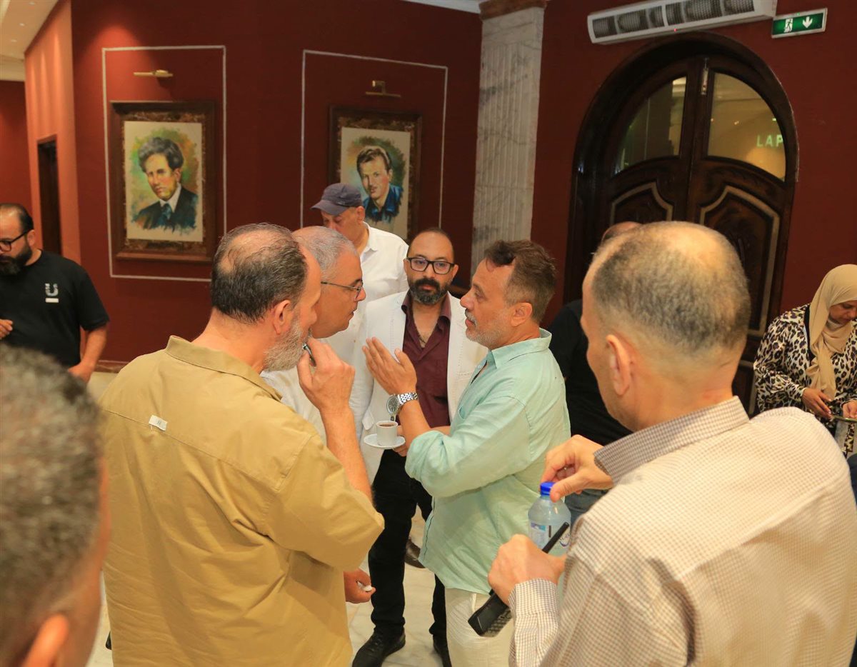 إيهاب فهمي رئيس البيت الفني للمسرح في جولة تفقدية بمسارح الإسكندرية