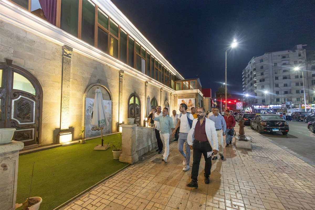 إيهاب فهمي رئيس البيت الفني للمسرح في جولة تفقدية بمسارح الإسكندرية