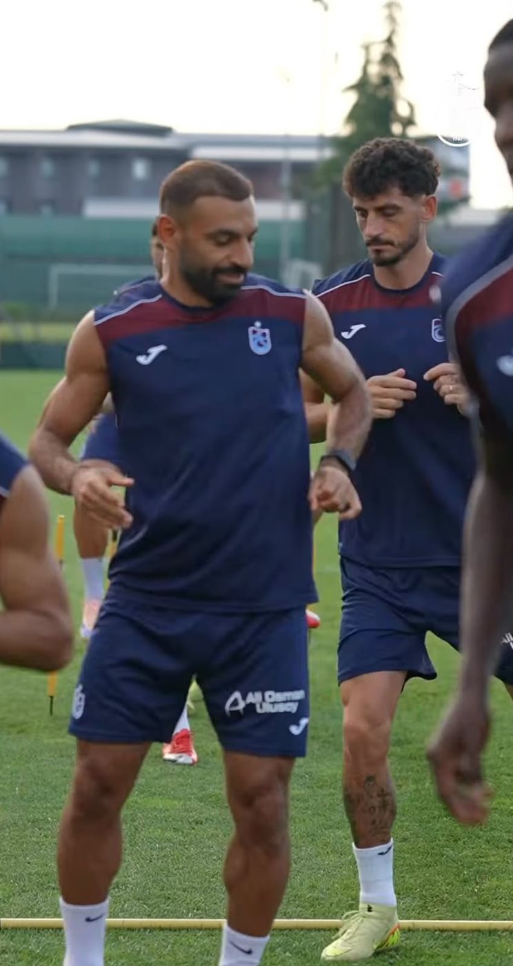 محمد صلاح يشارك في تدريبات طرابزون سبور اليوم إستعدادًا للموسم الجديد