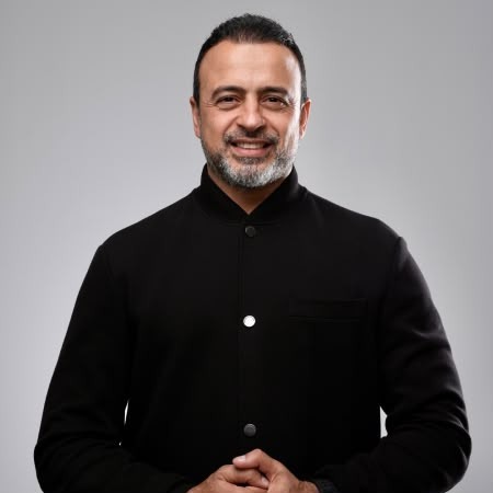 مصطفى حسني