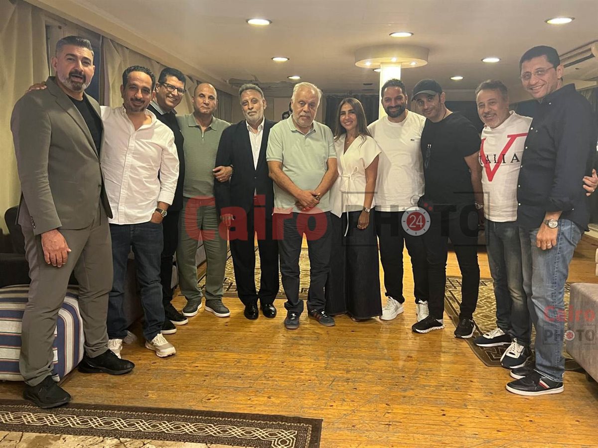 لقطات من اجتماع أشرف زكي ومسعد فودة وياسر جلال مع منتجي الدراما