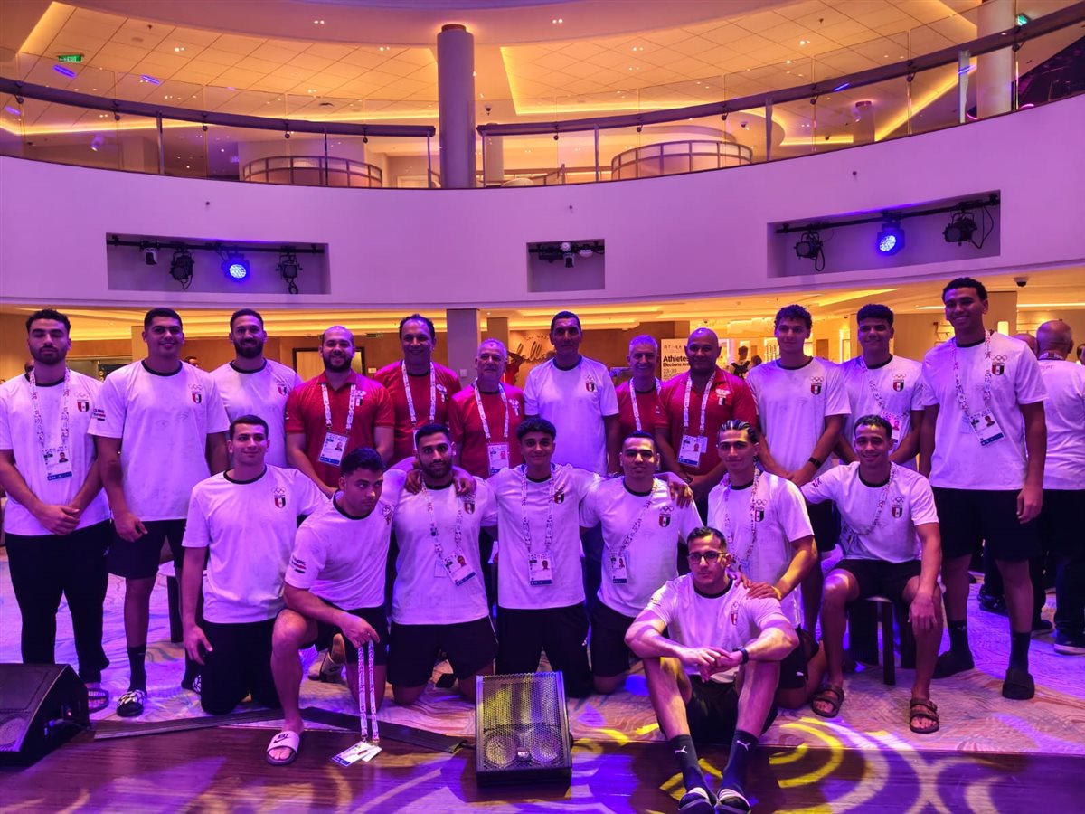 جوهر نبيل وزير الشباب والرياضة يلتقي البعثة المصرية في دورة ألعاب البحر المتوسط بـ تارانتو