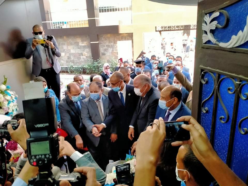 09f590ff-1e51-4fbf-a5f7-e27a94879d3d