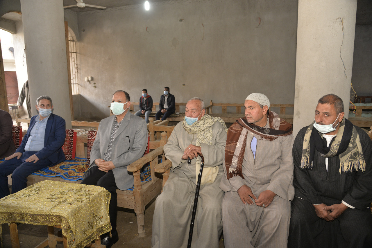 00fc7e4c-bb16-427d-a2f5-fdb978f492f1