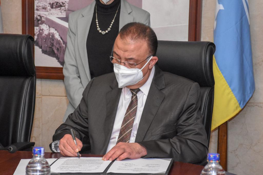 868956df-00c2-4c4d-9d0a-1f06711d130c