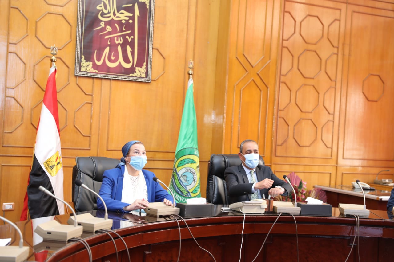 a9e28568-96c6-46ec-96a6-3d7b647d293e