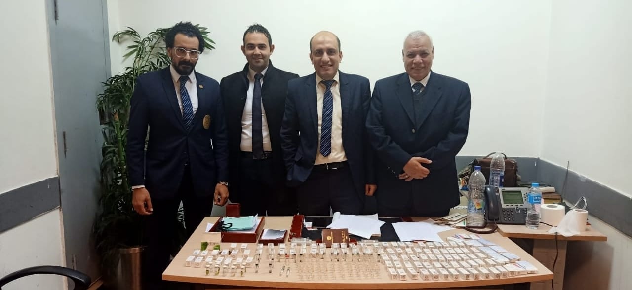 ac2756f9-8511-49b5-b3a5-afa4d6cff983