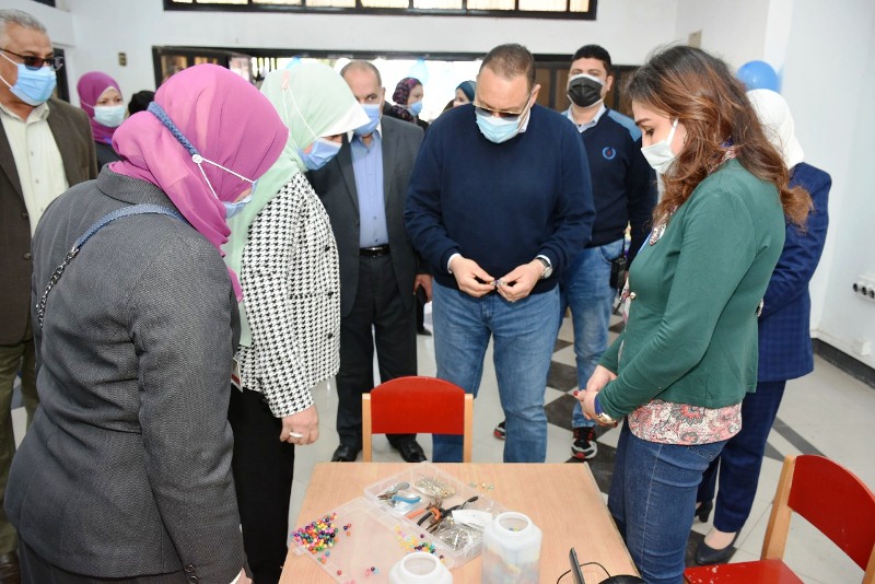 الأطفال الأيتام الهدايا 5