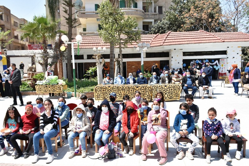 الأطفال الأيتام الهدايا 7