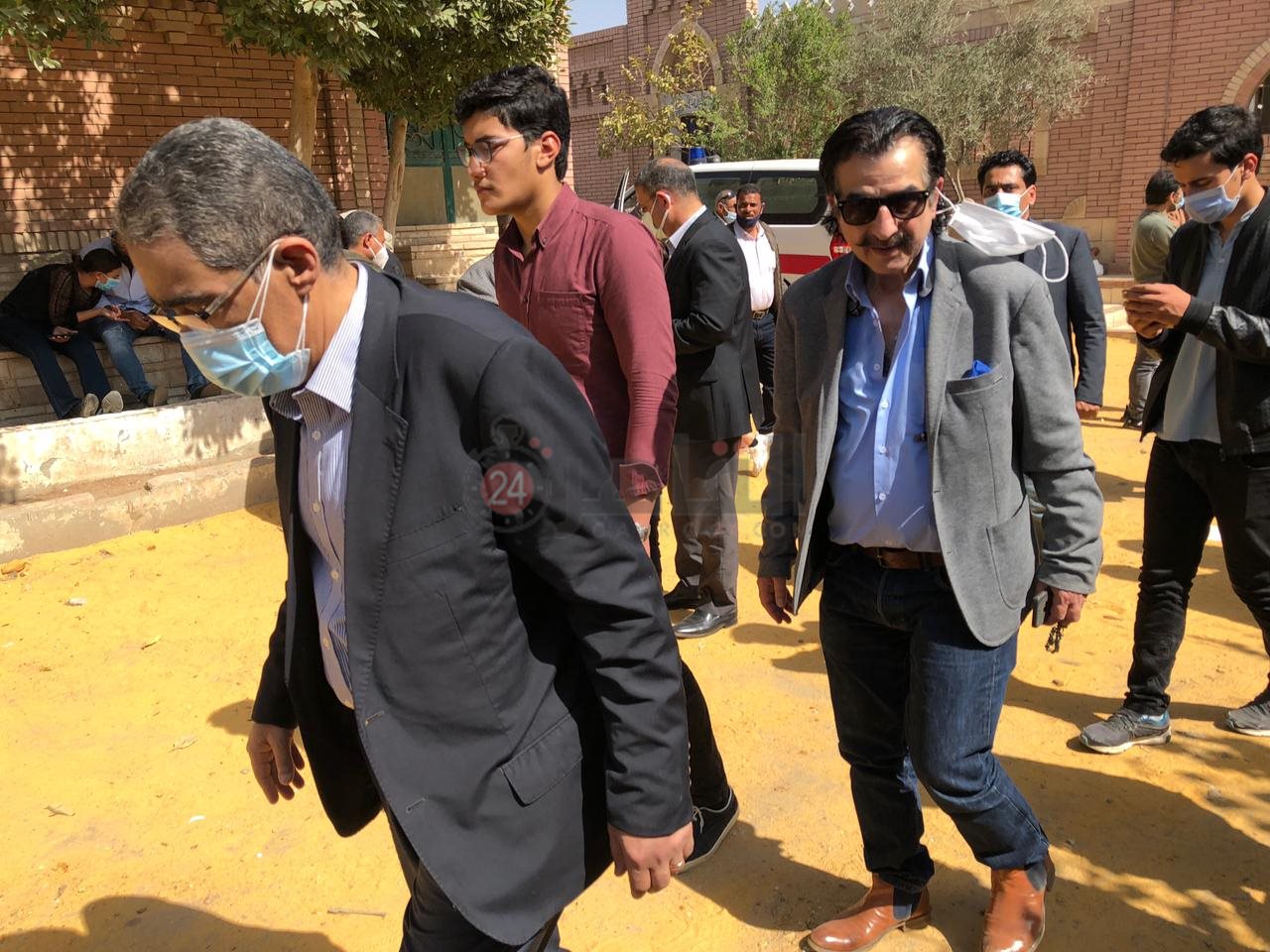 دفن جثمان مكرم محمد أحمد (3)