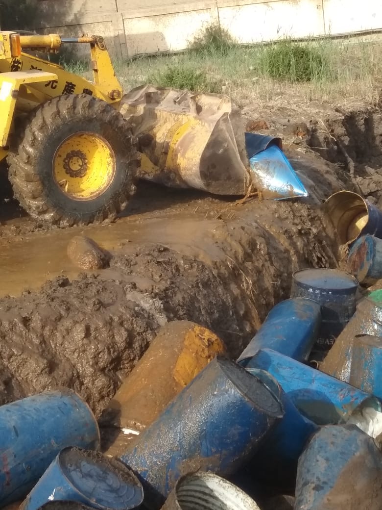 إعدام أغذية فاسدة بالشرقية 05