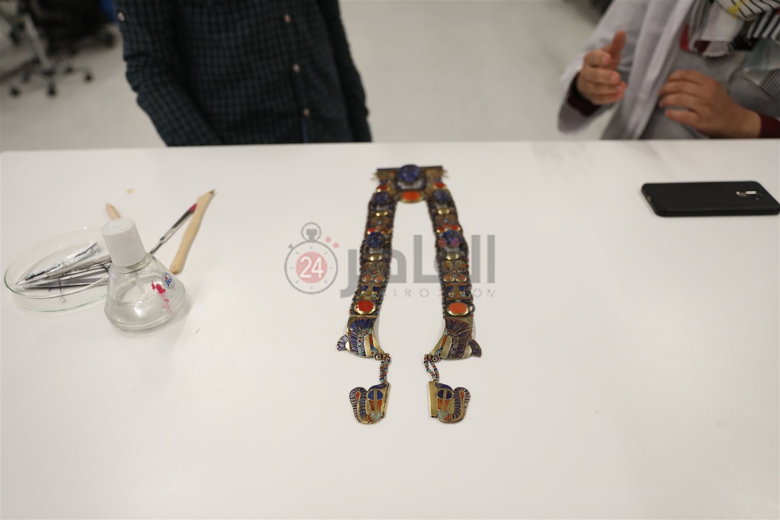 قلادات توت عنخ آمون 4