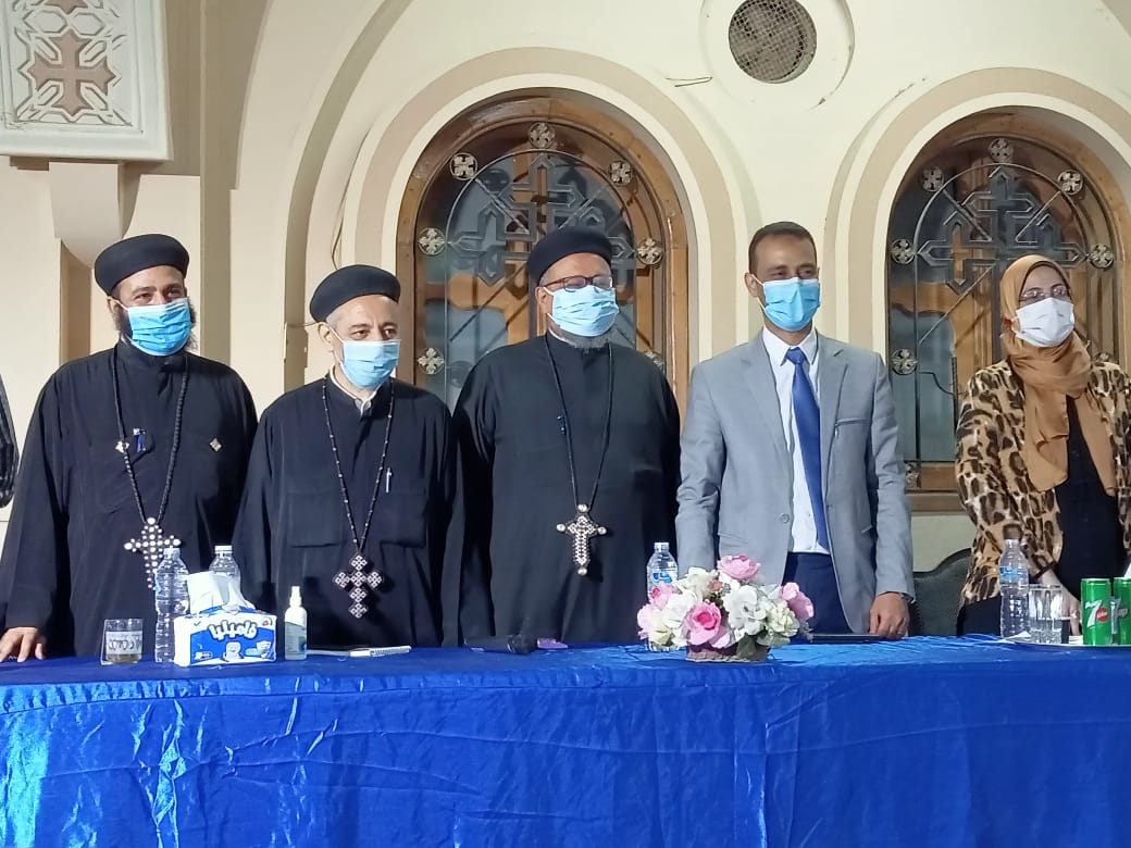 وكيل صحة الفيوم يلقي محاضرة عن أهمية التطعيم ضد كورونا بكنيسة العذراء 