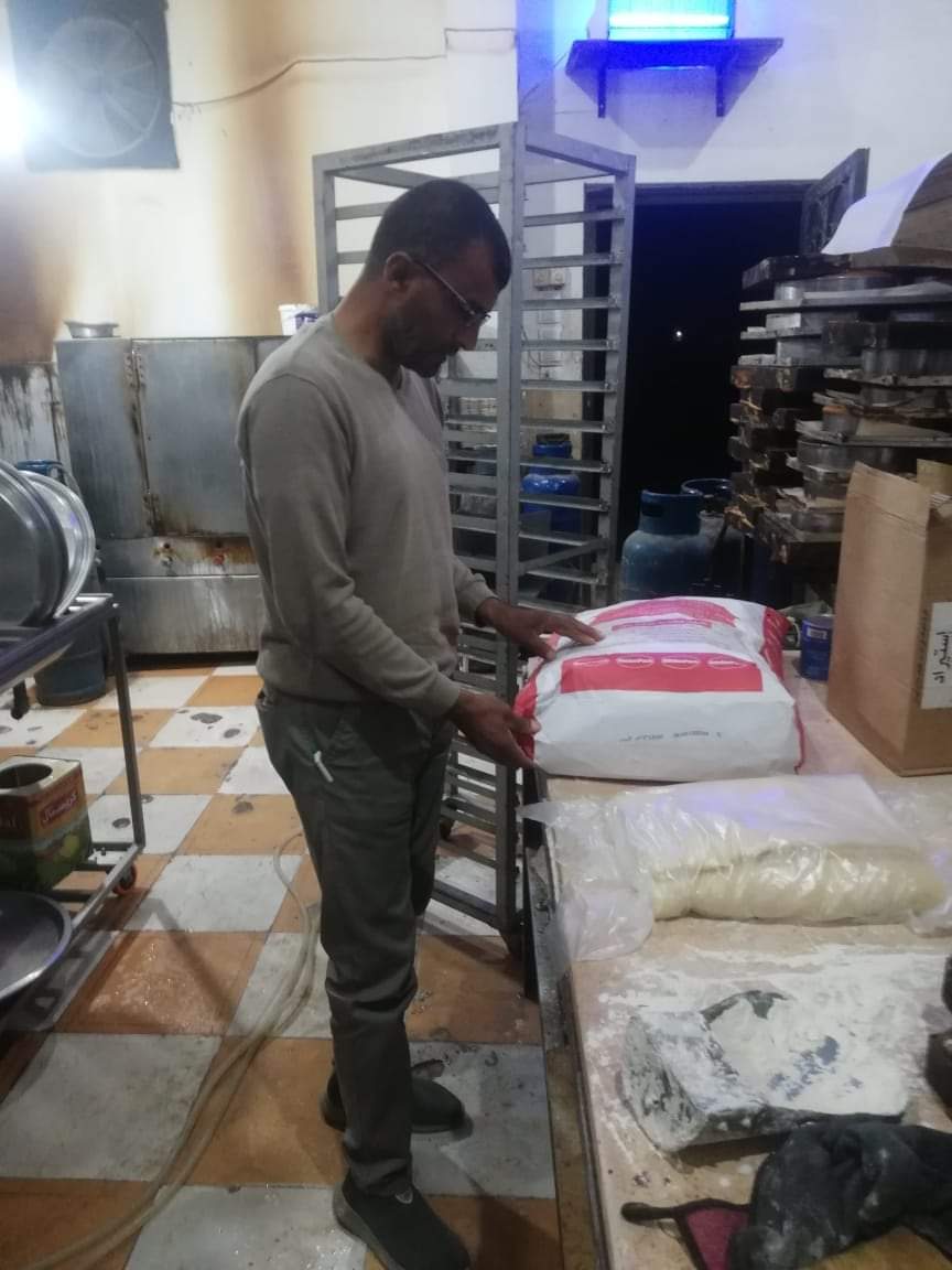 ضبط مصانع حلوى بدون ترخيص في الفيوم