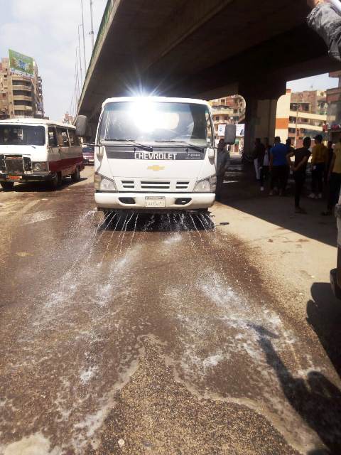 رش وتعقيم شوارع الزقازيق