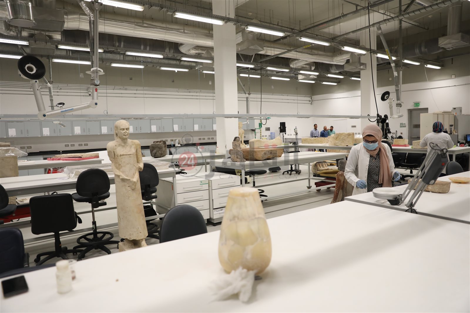 معامل الاحجار في المتحف المصري الكبير (1)